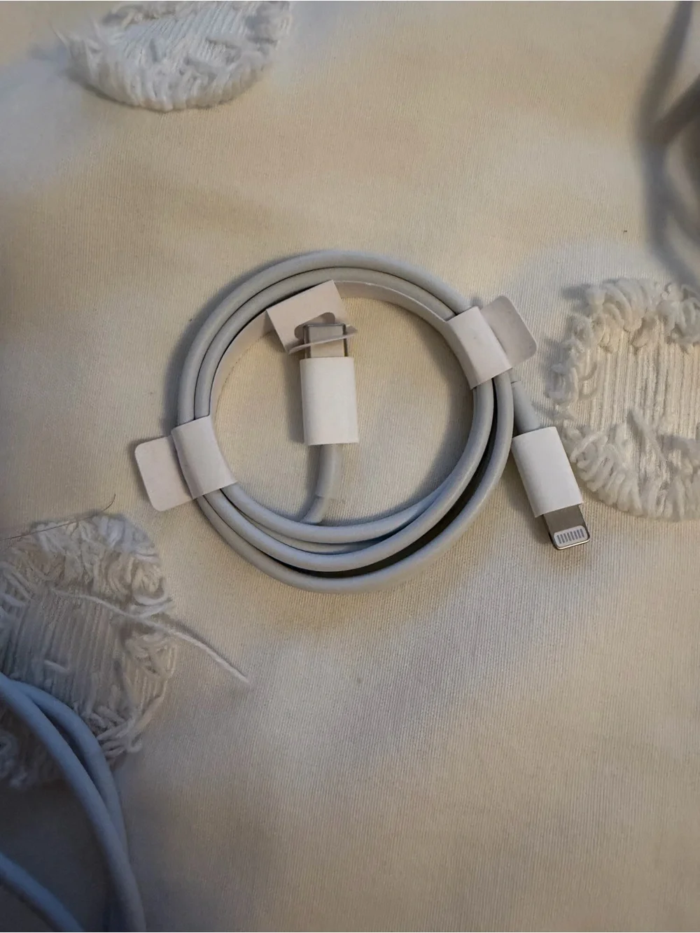 Apple White Lightening Charging Cables with USB Power Adapters Bundle